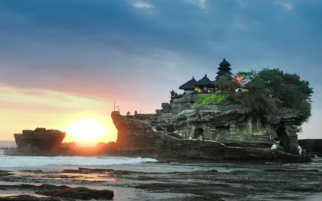 Nusa Penida Kelingking Beach Bali